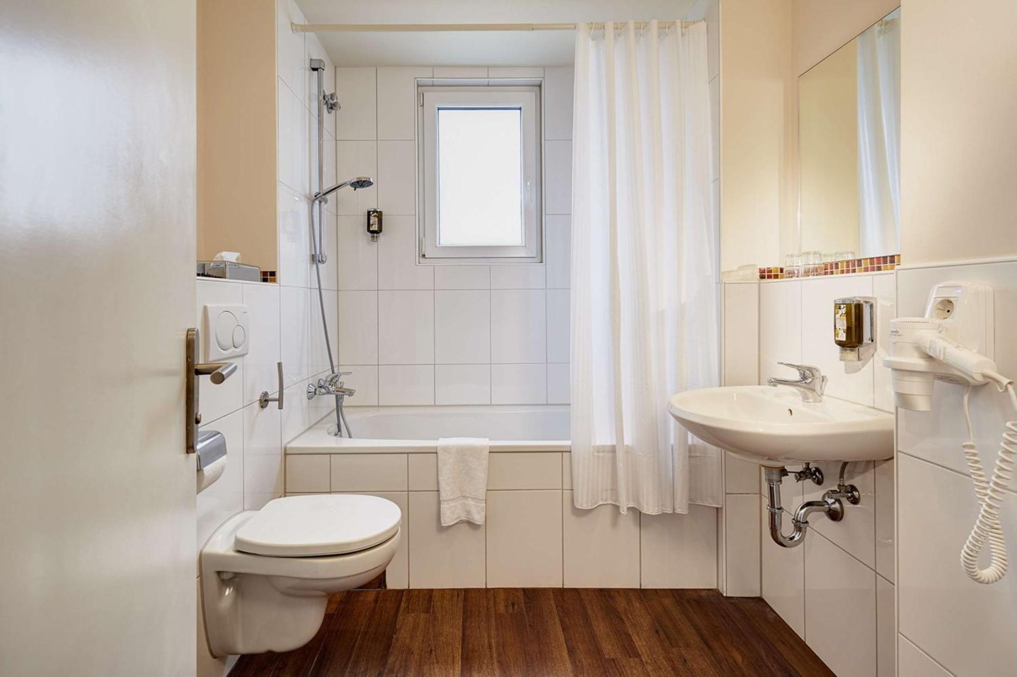 Hotel Imperial Duesseldorf - Sure Collection By Best Western Luaran gambar